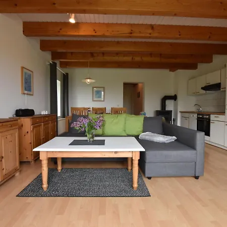 Cosy In With Fireplace Apartment